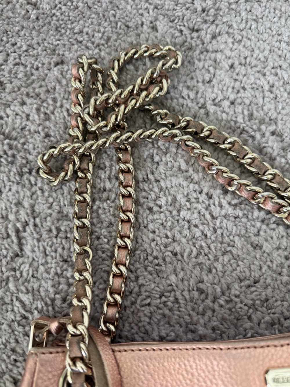 Rebecca Minkoff rose gold metallic leather handbag - Picture 3 of 9